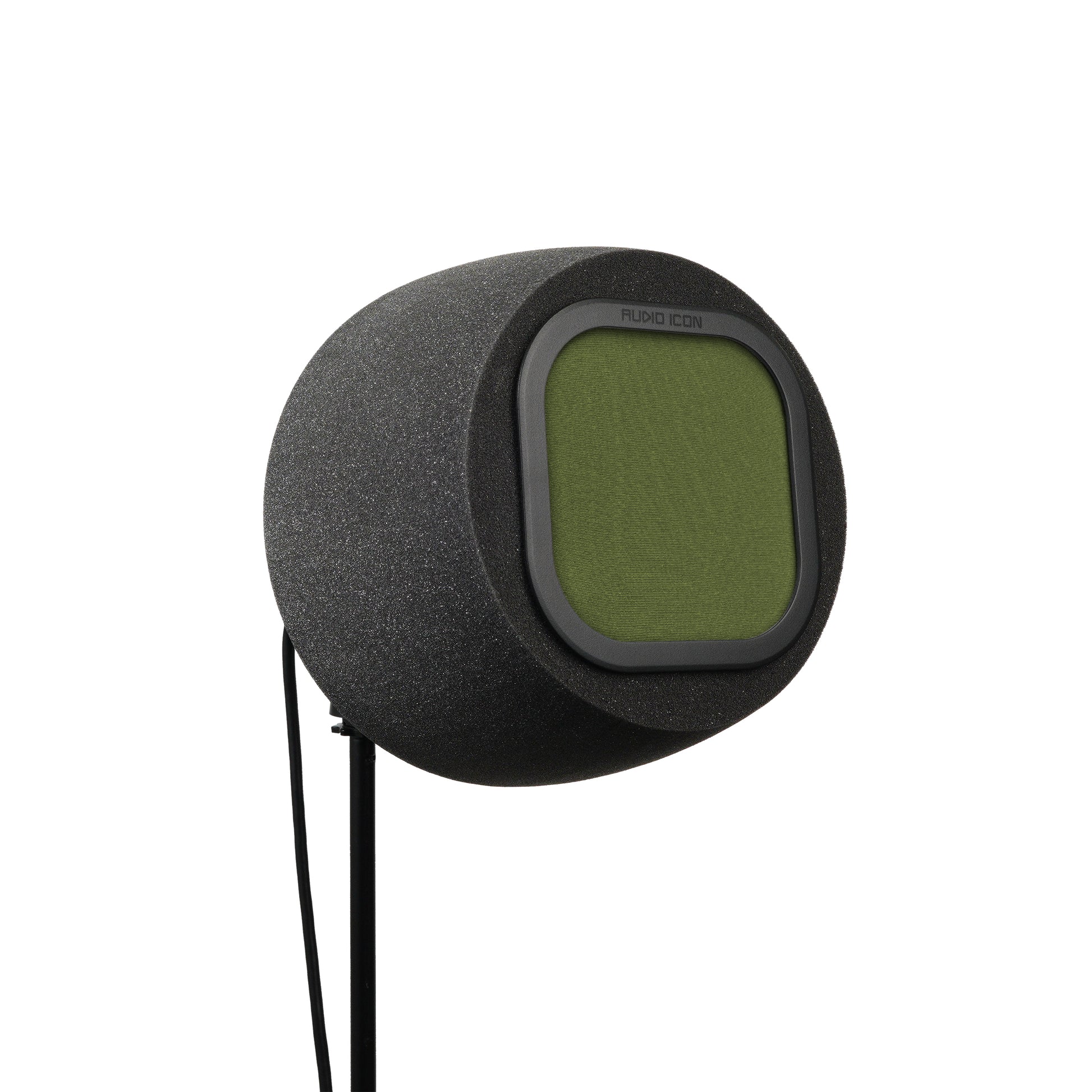 Audio Icon 7A Isolation booth facing right at 3/4 view with green mesh pop filter