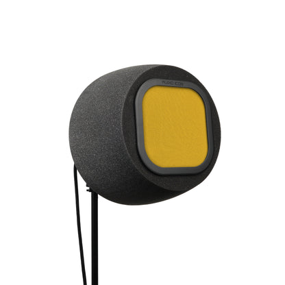 Audio Icon 7A Isolation booth facing right at 3/4 view with yellow mesh pop filter